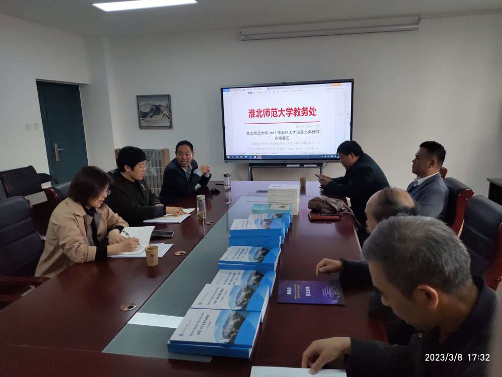 1cbf82ecd70243c2a13a53b8597bcd8e.jpg 1cbf82ecd70243c2a13a53b8597bcd8e.jpg